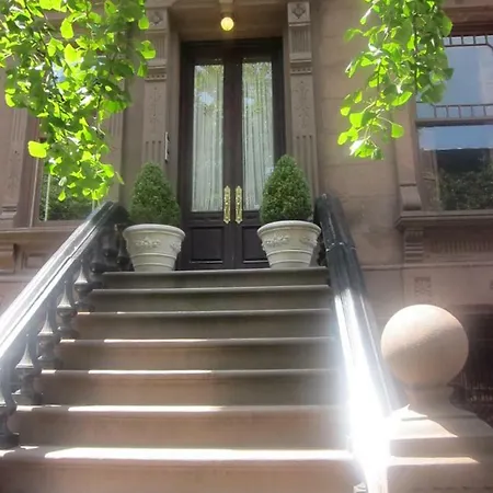 Harlem Jazz Getaway Mansion. Hotel